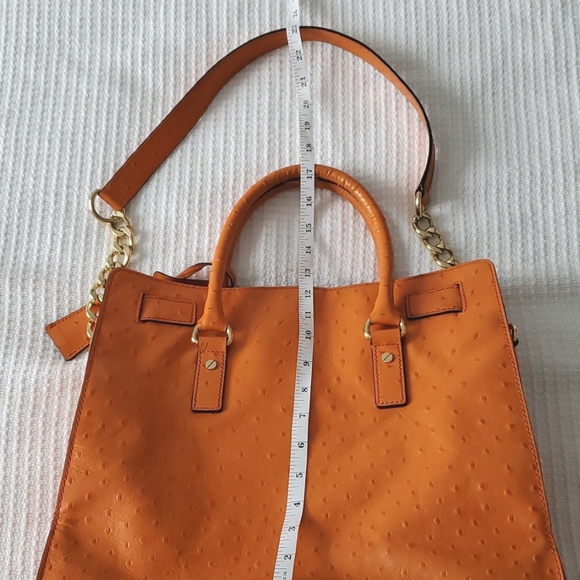 Michael Kors vintage Hamilton handbag.  Burnt orange color. Includes dust bag - Picture 9 of 12